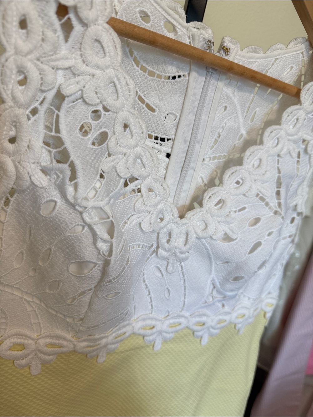 Lilly Pulitzer 🍋White Crochet Top Yellow Dress - Picture 4 of 16